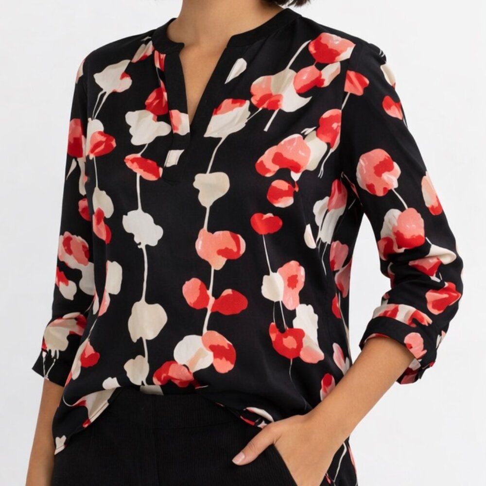 DKNYC Women's Floral Blouse V-Neck - Size M